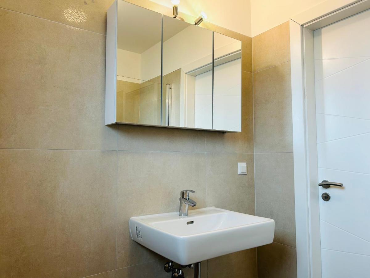 Appartamento Modern - Free Parking - Balcony Vienna Esterno foto